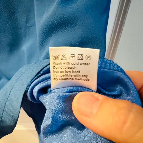 Belongsci Dress - Picture 3 of 5